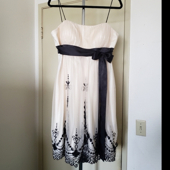 Cocktail dress - Picture 1 of 8